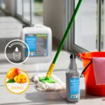 Uniwersalny środek CLINEX Multi Clean, do mycia powierzchni wodoodpornych, Mango, 1l - obrazek 4