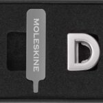 Przypinka MOLESKINE D, srebrna
